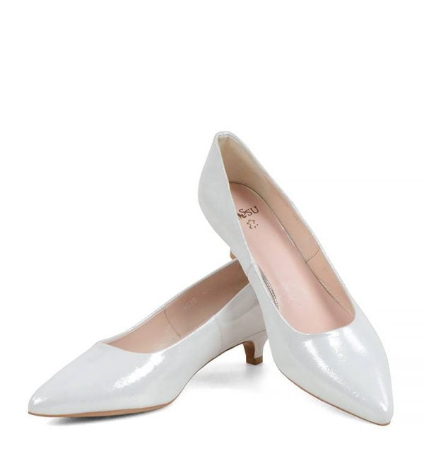 JESSICA - Srebrne czółenka GASSU na niskiej szpilce - z przodu