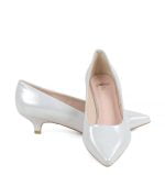 JESSICA - Srebrne czółenka GASSU na niskiej szpilce - z przodu