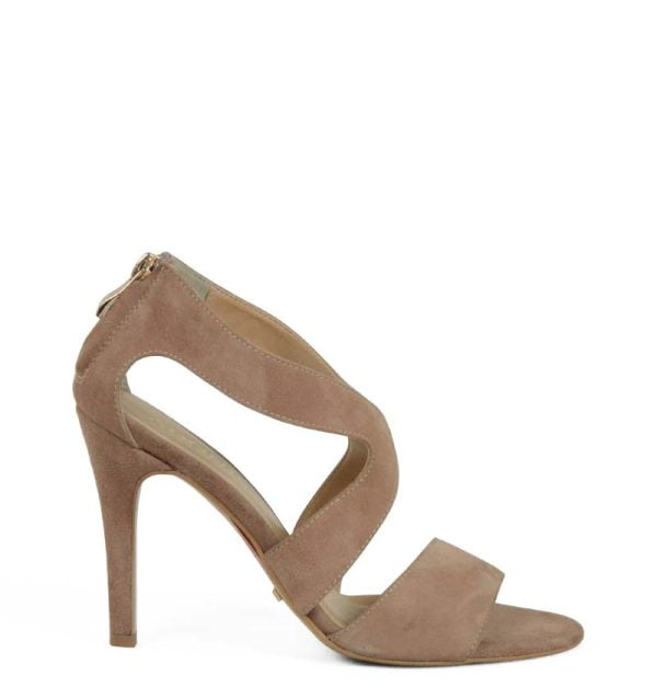 Sandałki brązowe zamszowe szpilki - bokiem