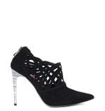 AMELIA - Krótkie, ażurowe botki na srebrnej szpilce, ekskluzywnej marki GASSU. Cholewka z czarnego zamszu z  ażurowymi wycięciami.