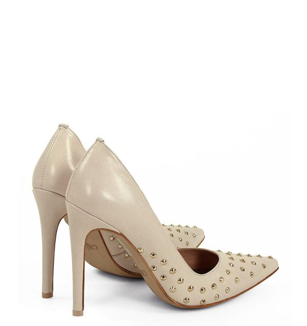 GASSU Czółenka ANAHIT szpilki beżowe złote ćwieki - obrazek 4