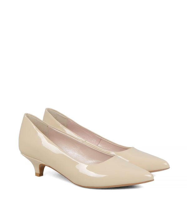 JESSICA - Beżowe niskie czółenka - po skosie