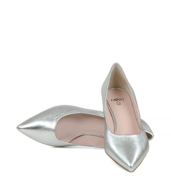 JESSICA - Srebrne czółenka na kaczuszce - z przodu