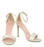 AVA - Sandałki na szpilce - z przodu