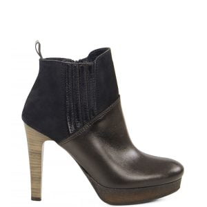 CARLA - Brązowe botki na szpilce ze skóry naturalne - bokiem