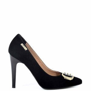 Czarne zamszowe czółenka szpilki z ozdobną klamerką.  Buty wykonane z zamszowej skóry naturalnej.