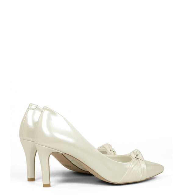 LOTE - Czółenka w pięknym perłowym kolorze Ecru - po skosie