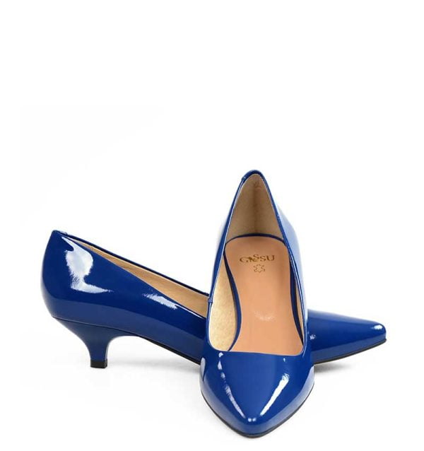 Niebieskie czółenka na kaczuszce - z przodu