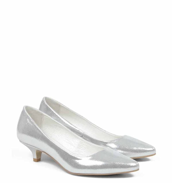 Srebrne czółenka na kaczuszce - po skosie