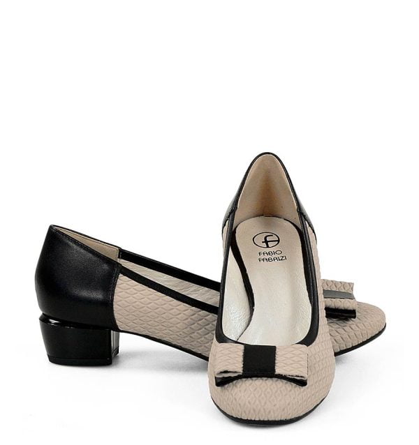 Czółenka na płaskim obcasie czarno beżowe kokardka - obrazek 3