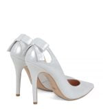 GASSU Czółenka EVIE srebrne satynowe kokardka - po skosie