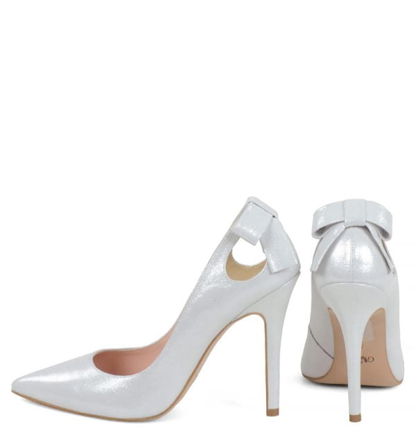 GASSU Czółenka EVIE srebrne satynowe kokardka - z tyłu