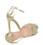 KIM - Złote sandałki na szpilce z niedużą platformą - z przodu