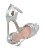 MIA - Srebrne sandałki na szpilce z niedużą platformą - z przodu