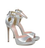 MIA - Srebrne sandałki na szpilce z niedużą platformą - po skosie