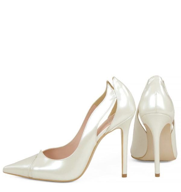 RENI marki GASSU Ecru szpilki - z tyłu