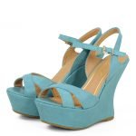 Sandałki niebieskie na koturnie - obrazek 6