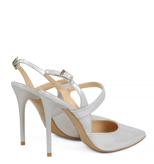 SARA od GASSU. Srebrne szpilki z odkrytą piętą - po skosie