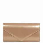 Torebka złota kopertówka lakierowana trójkątna - z przodu