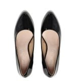 Czarne szpilki, czółenka lakierowane - z przodu