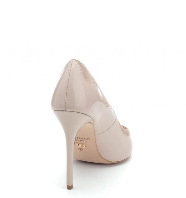 Czółenka ESTAPOVA szpilki beżowe skórzane - po skosie