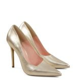 HAILEY - Wysokie, złote szpilki  z charakterystycznym przeszyciem cholewki. - po skosie