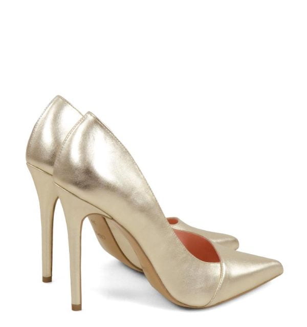 HAILEY - Wysokie, złote szpilki  z charakterystycznym przeszyciem cholewki. - po skosie