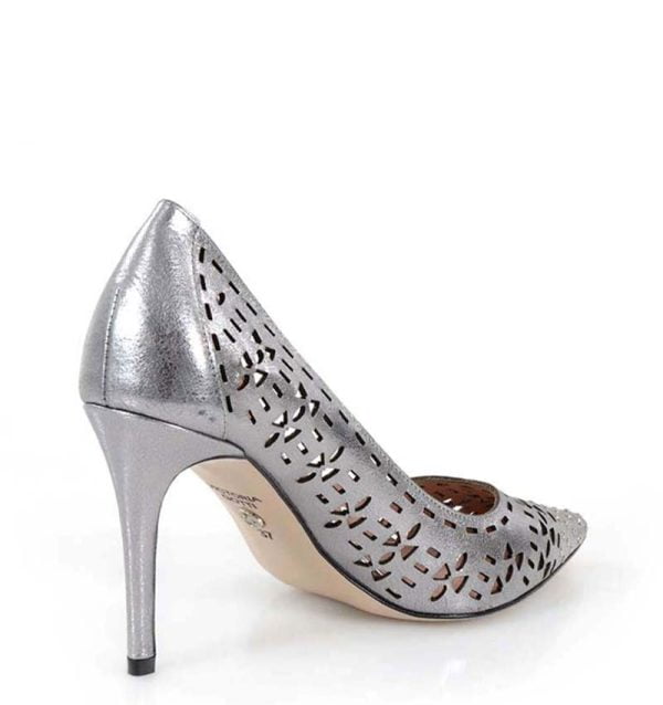 Ażurowe srebrne szpilki - po skosie