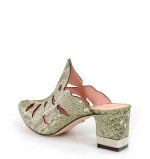 LECCO klapki pełne na słupku złote zielone skórzane - po skosie