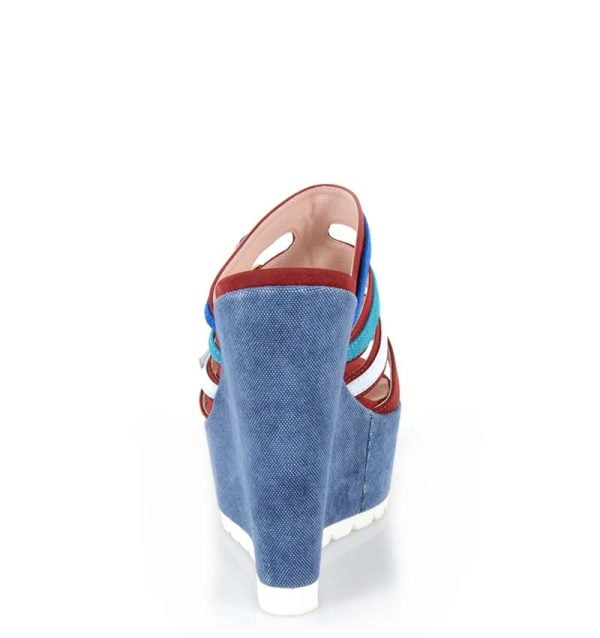 Victoria Gotti Czerwone klapki na jeansowym koturnie Savona - z tyłu