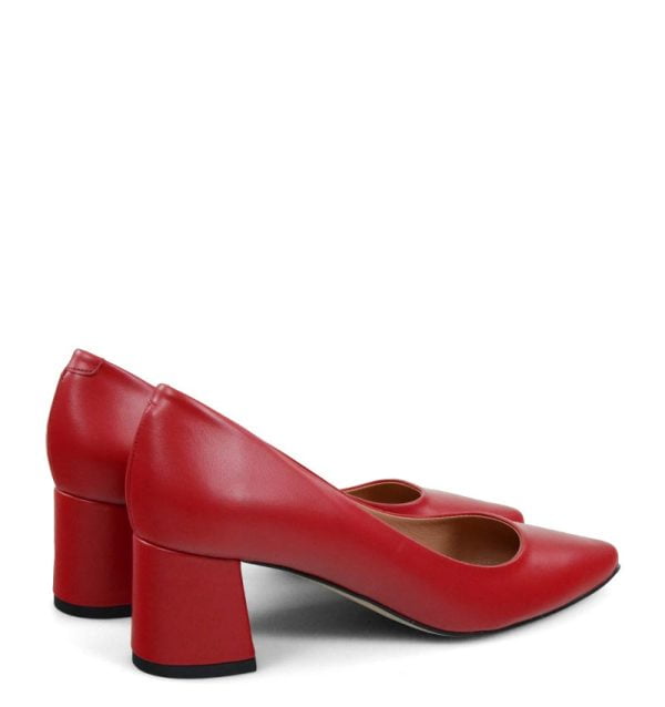 ADEL czółenka czerwone licowe na niskim słupku - po skosie