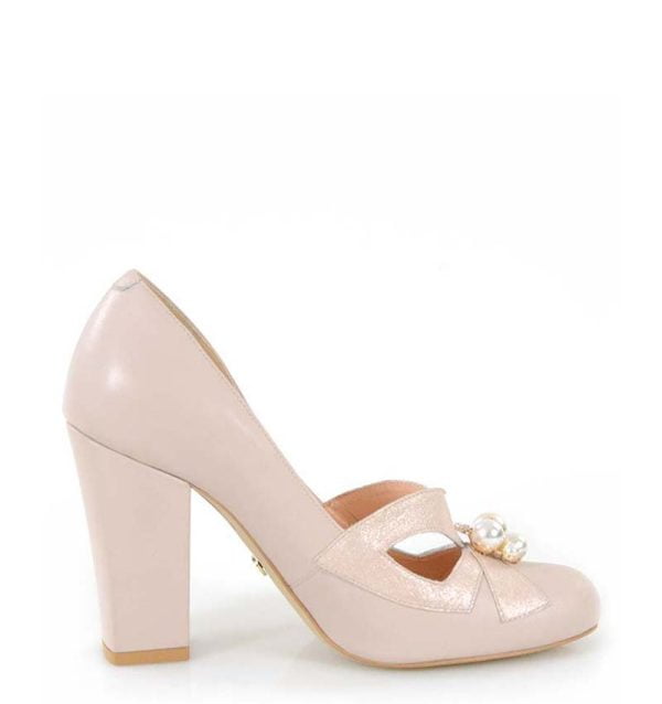 Czółenka Victoria Gotti pudrowy róż z perełkami - bokiem