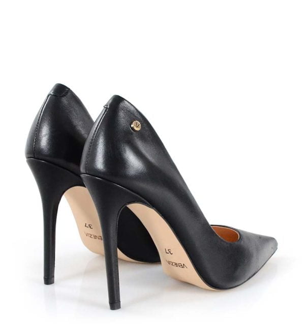 0105-2_3 VENEZIA czarne szpilki licowe - po skosie