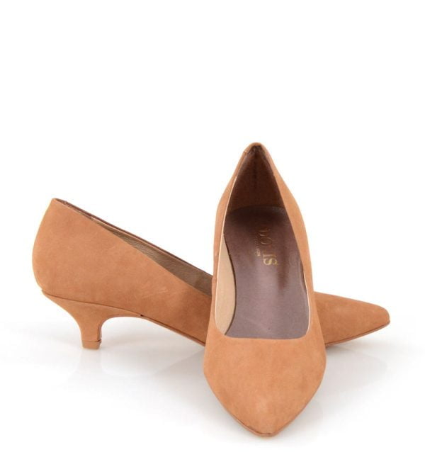 Niskie czółenka brązowe zamszowe - z przodu