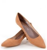 Niskie czółenka brązowe zamszowe - z przodu