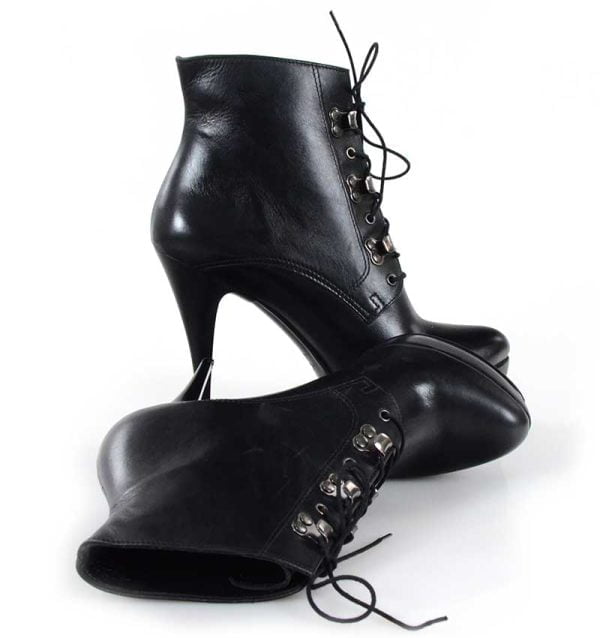 czarne botki na platformie i wysokim obcasie skórzane - bokiem