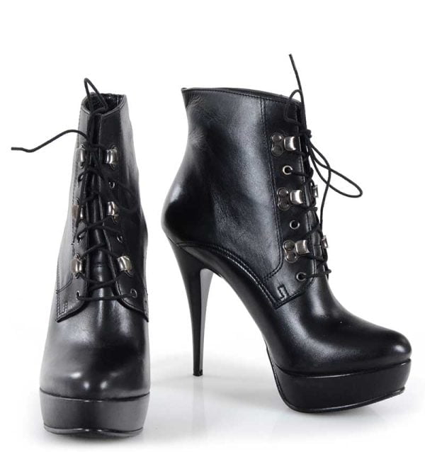 czarne botki na platformie i wysokim obcasie skórzane - z przodu