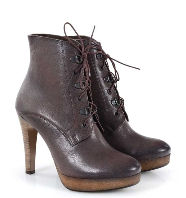Brązowe botki za kostkę sznurowane - po skosie