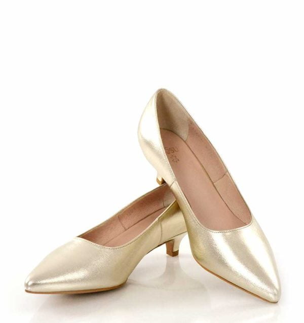 jessica-gold-lico3 Jessica Jasno złote buty na niskim obcasie - z przodu