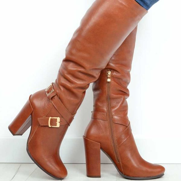 Kozaki wysokie na słupku brązowe - bokiem