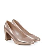 Czółenka na słupku NORMA w kolorze rose gold - po skosie