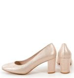 Czółenka na słupku NORMA w kolorze champagne - z tyłu