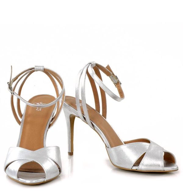 Srebrne szpilki CAROLYN - z przodu