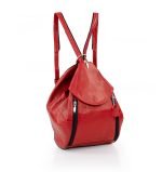 Czerwony plecak damski ze skóry naturalnej - z przodu