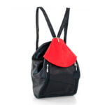 Plecak damski czarno-czerwony skórzany - z przodu