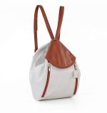 Plecak damski biały z brązowym akcentem skórzany - z przodu