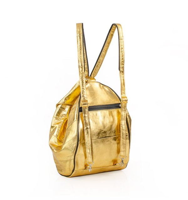 Złoty plecak damski, skórzany - z tyłu