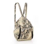 Plecak damski z motywem wężowej skóry - z przodu