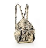 Plecak damski z motywem wężowej skóry - z przodu