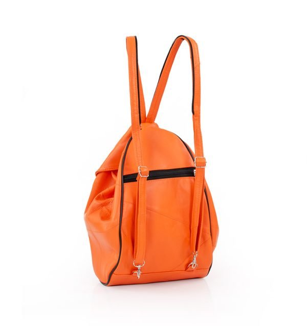 Pomarańczowy plecak skórzany - z tyłu